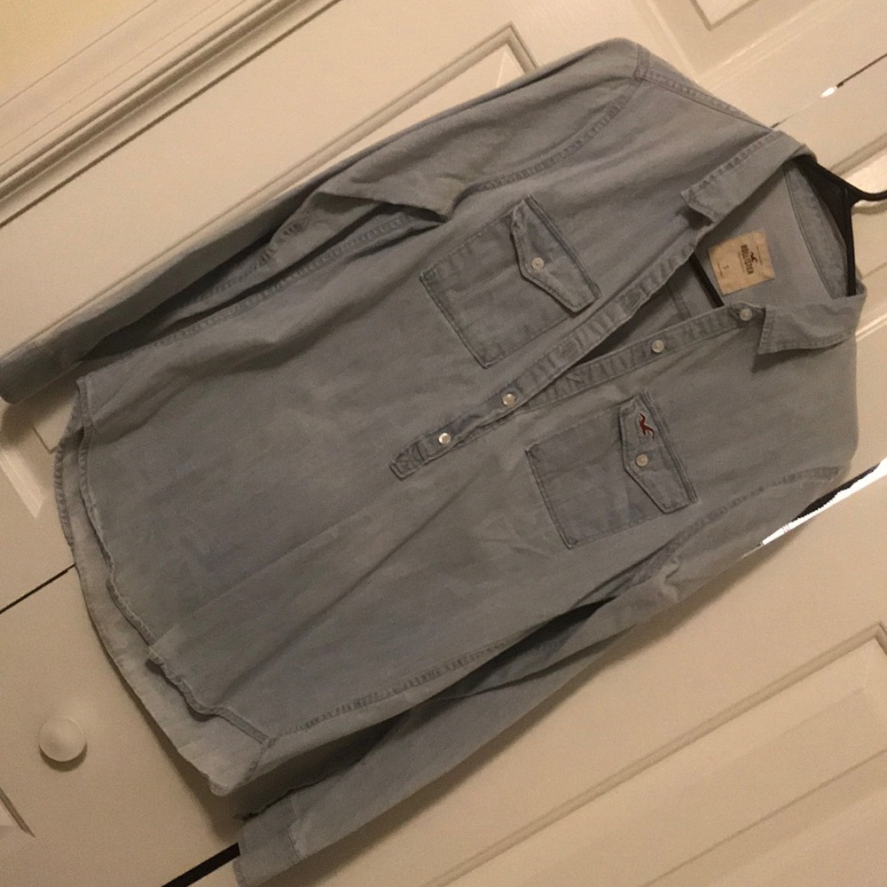 Hollister light wash button down tunic